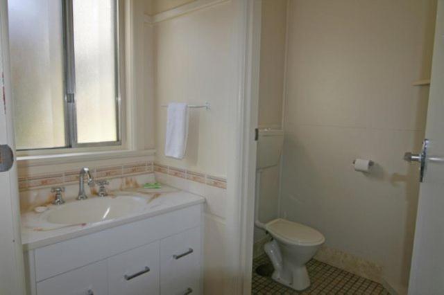 Alpine Riverside Cottages Porepunkah Quarto foto