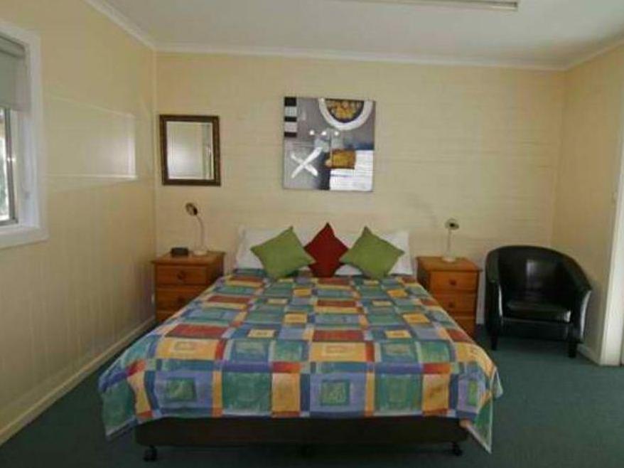 Alpine Riverside Cottages Porepunkah Exterior foto